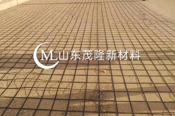 《鄭州機(jī)場至周口西華高速公路二期項(xiàng)目》土工格柵施工